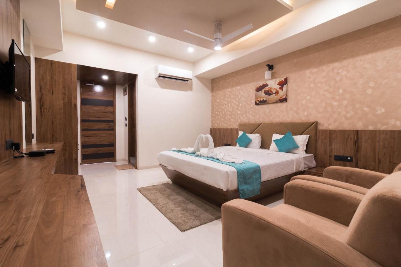 Hotel Green City Gandhinagar Buitenkant foto